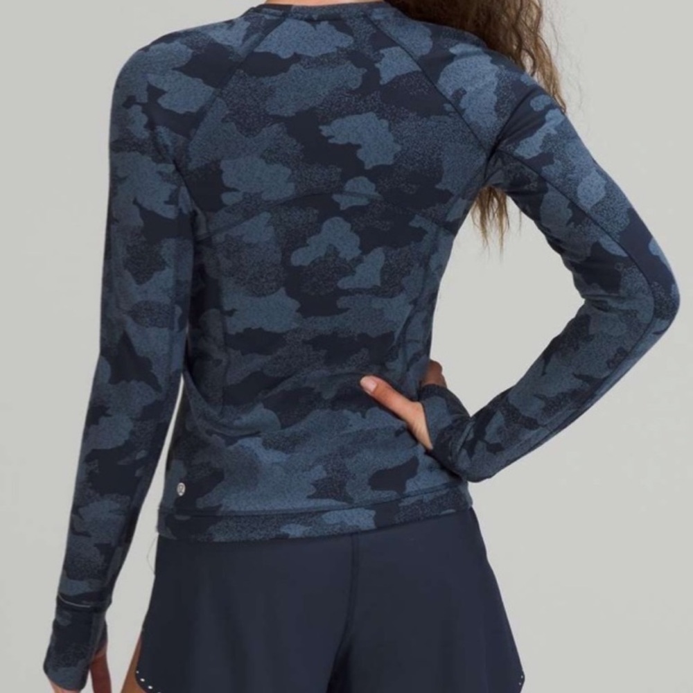 Lululemon Women's Blue/Black Camo Long Sleeve Rulu Run Top Size 4 - Picture 4 of 5